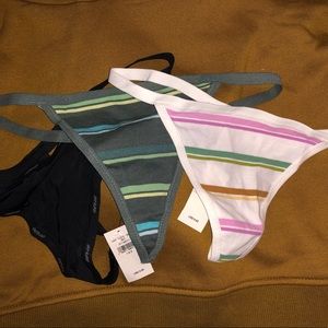 Aerie thongs